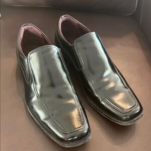 Good used condition. Freeman’s Men's Black Leather Loafers, 7.5